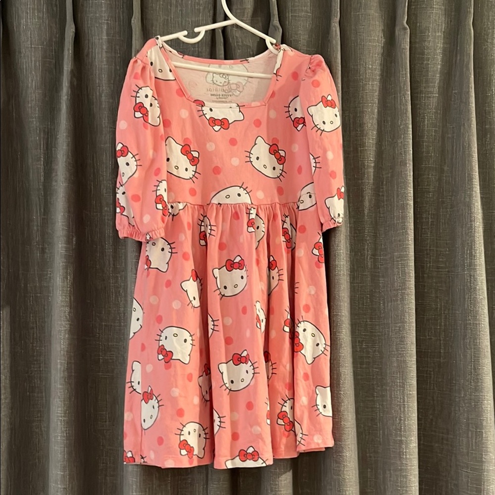 Hello Kitty Graphic Tee with Pink and Gray Accents